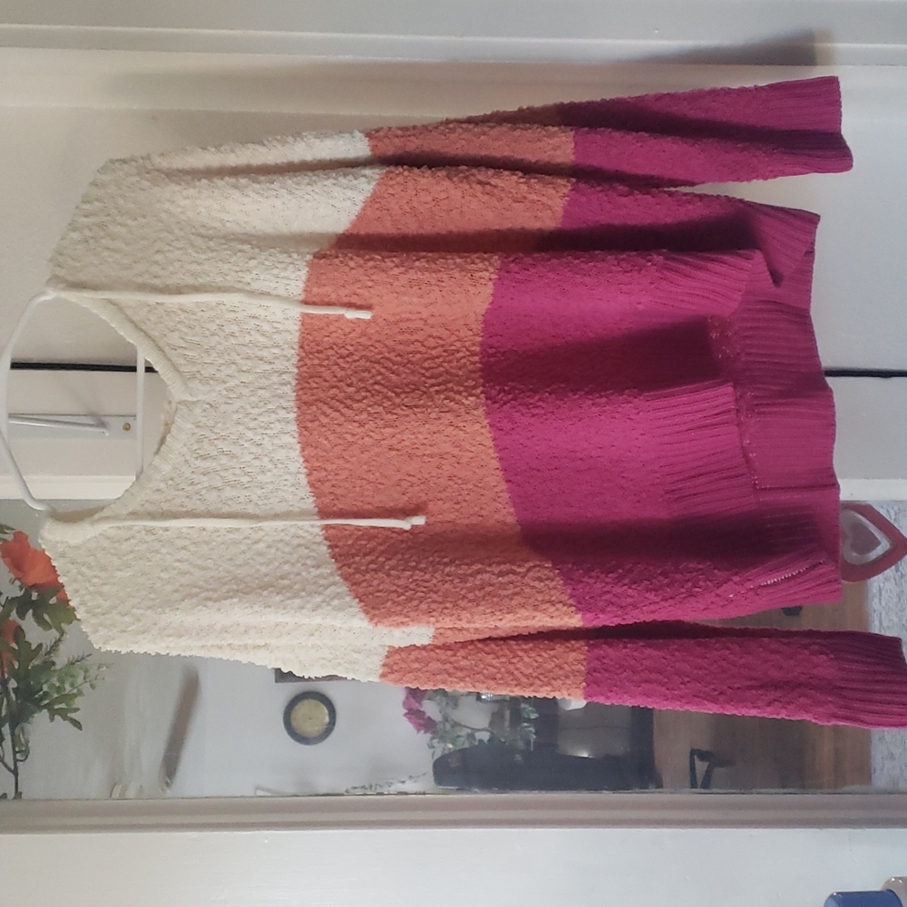 Maurices sweater